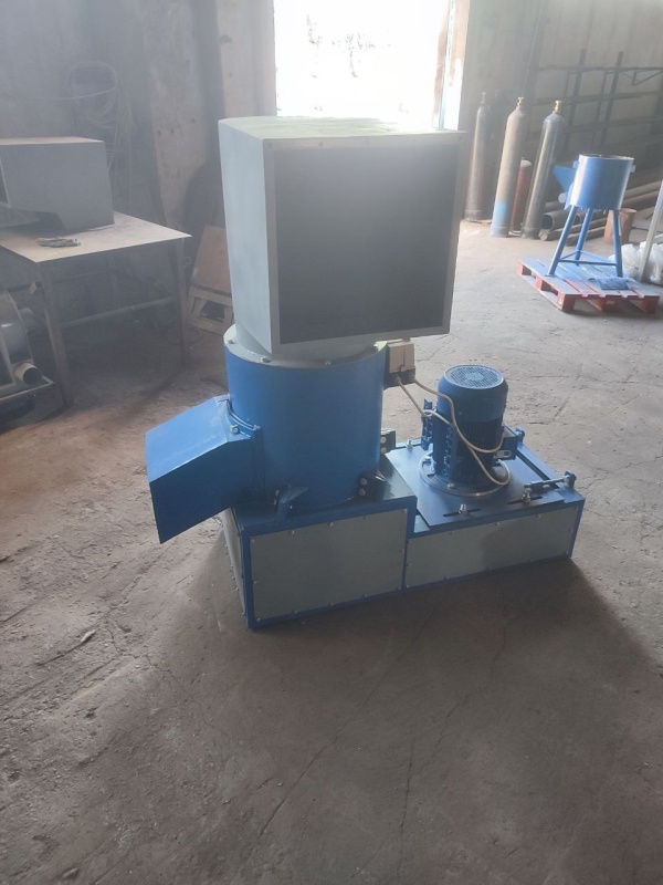 Дробилка для пластика (пластмасс) дру-500