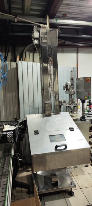 Ориентатор пробки для автоматической подачи и ориентации укупорочных элементов на линиях розлива. AVIS ОРТ-3000