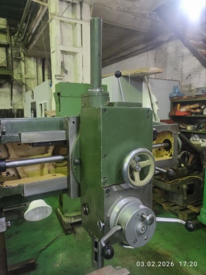 Радиально-сверлильный станок 2к52