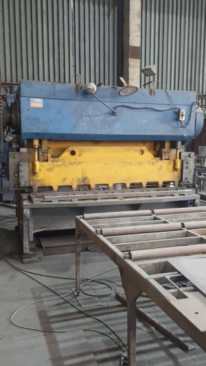 Продаётся гильотина механическая Н478-16Х2000