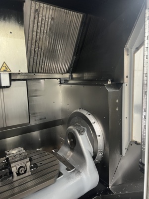 5-осевой вертикальный обрабатывающий центр HERMLE C 400 U