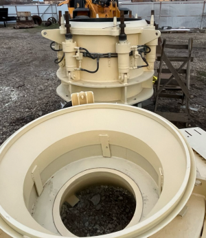 Дробилка конусная, гидравлическая Модель : HP-200