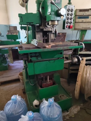 Универсально-фрезерный 6А75В (500 х 200 мм)