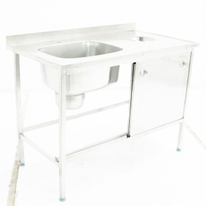 Ванна моечная односекционная с отверстием для отходов 1200х650х900 ц/т, борт, купе