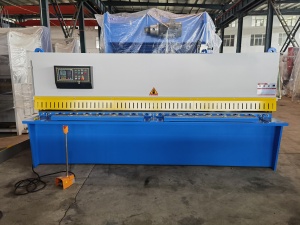 Гидравлические гильотинные ножницы RBQLTY QC11Y-25X2500