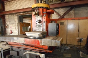 Горизонтально-фрезерный станок ИР800ПМ1Ф4 c ЧПУ NC-310