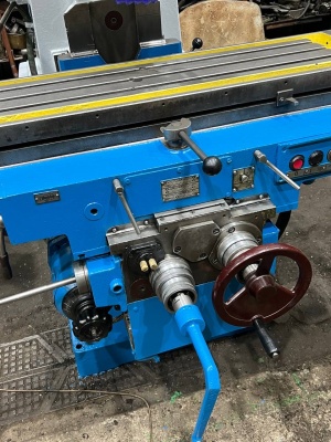 6Р12 Вертикально консольно-фрезерный станок