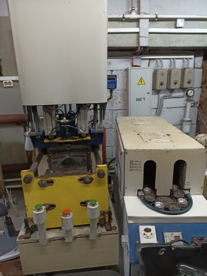 Полуавтомат ПВБ-1 с печью, компрессором и чиллером, Цена 360000 руб