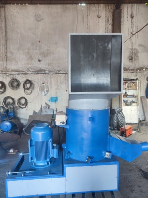 Дробилка для пластика (пластмасс) дру-700/М30 кВт