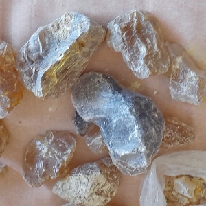 Для радиолюбителей канифоль из СССР