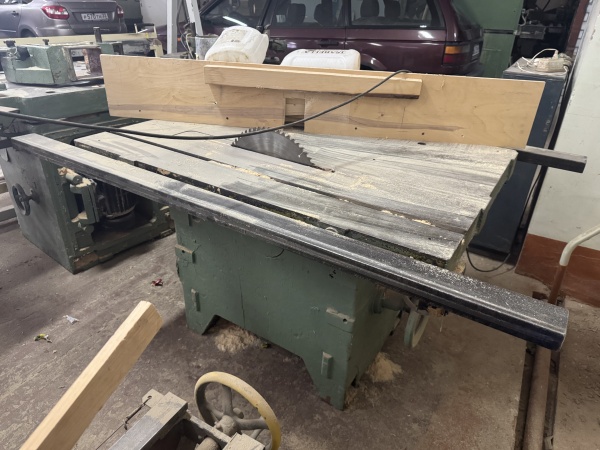 Станок круглопильный циркулярный Ц6-2