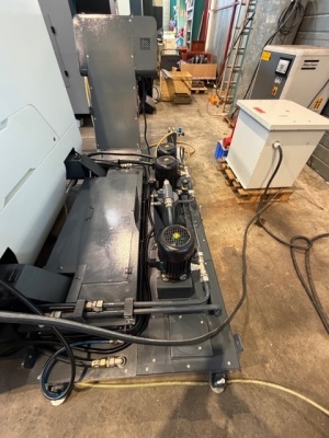 3-осевой вертикальный обрабатывающий центр HURON VX8 DNU