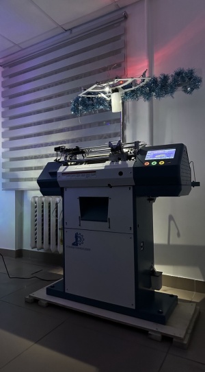 Станок по пошиву перчаток