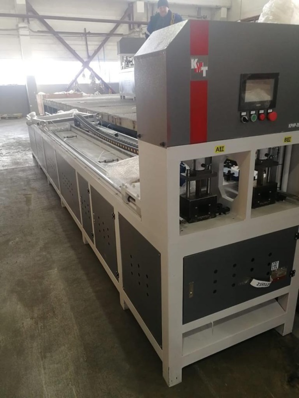 Автоматический пробивной станок с 2 рабочими станциями на 2 инструмента (одновременная пробивка с 2 сторон) KPHP-35/2CNC