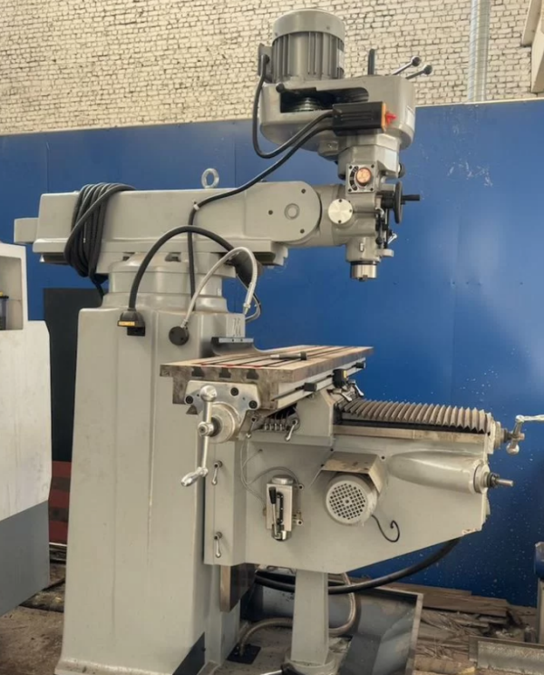 Фрезерный станок 6HW аналог 6Т13(6Р13)