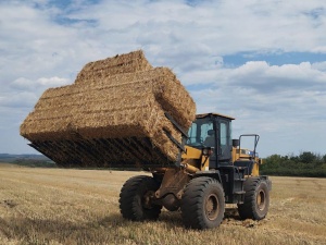 Вилы для сена на фронтальны погрузчик Liugong, Lonking, LGCE, SANY, SEM и других