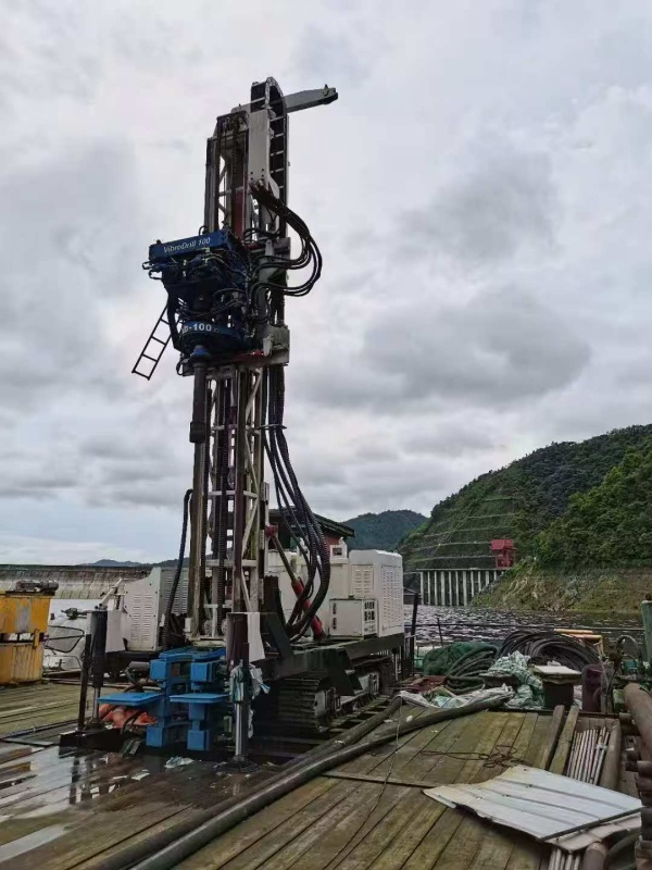 Буровая установка для буровзрывных работ Sonic | Карьерный буровой станок