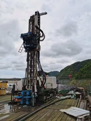 Буровая установка для буровзрывных работ Sonic | Карьерный буровой станок