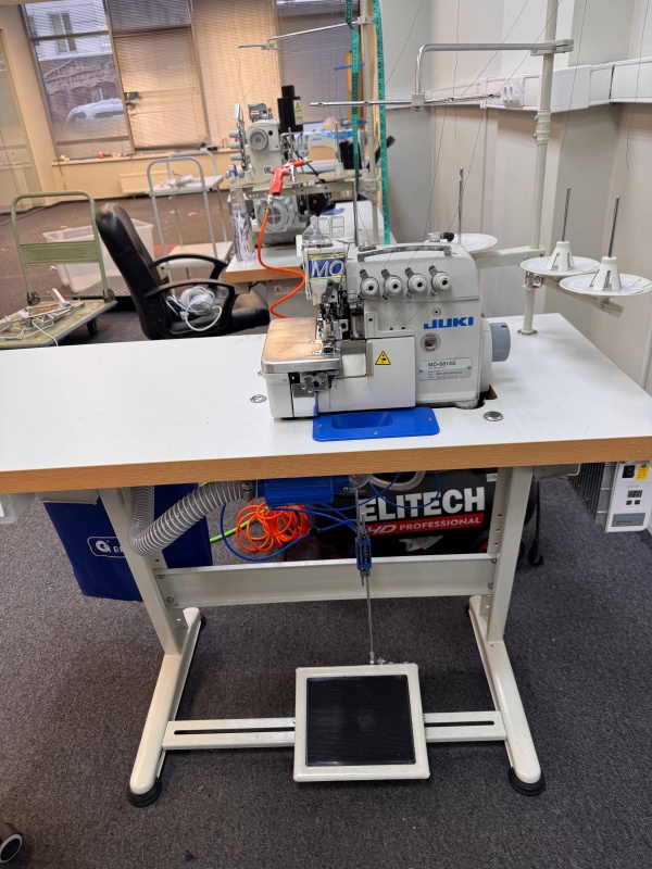 Оверлок четырехнитка JUKI с обрезкой нити, отсосом остатков ткани