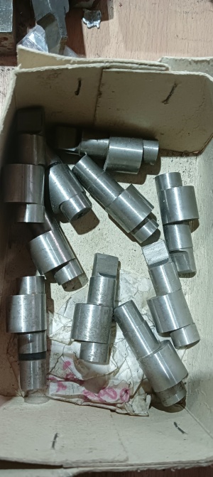 Ролик эксценрик ВНГН ВНГТ