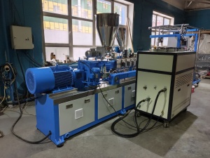 Линия компаундирования и грануляции на базе двухшнекового экструдера SHJ-36, LD-50, подводная система грануляции