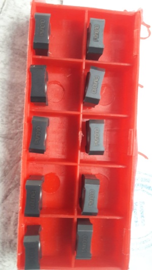 Пластины твердосплавная фрезерная Sandvik 345R-1305M-PM серий 1010 и 1130