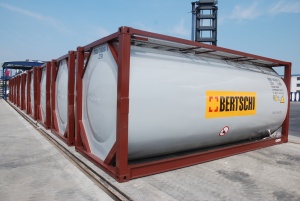 Танк-контейнер объём 26м3 тип Т11 с утеплителем и обогревом, для перевозки жидкостей