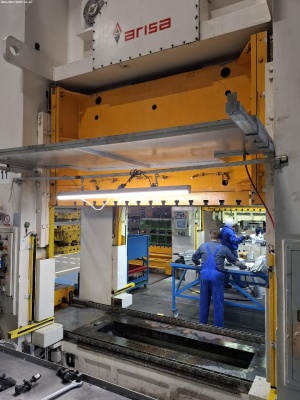 Механический пресс ARISA S-2-400-260-FD