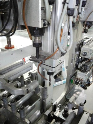 Обрабатывающий центр для профилей FOM INDUSTRIE