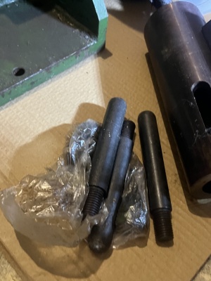 Головка резьбонакатная трапецеидальная 16хх4 Левая