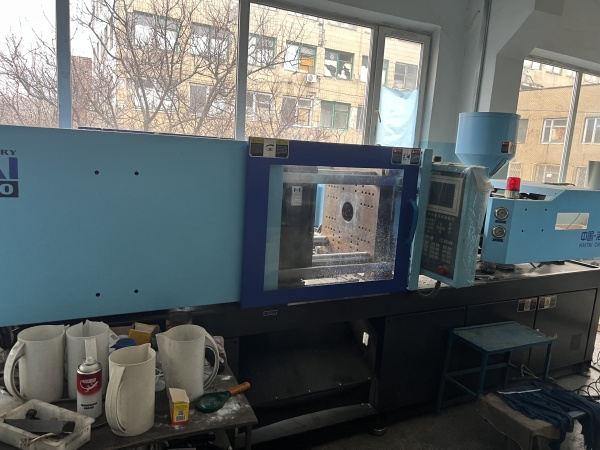 термопластавтомат ТПА HTW-1200