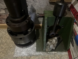 Головка резьбонакатная трапецеидальная 16хх4 Левая