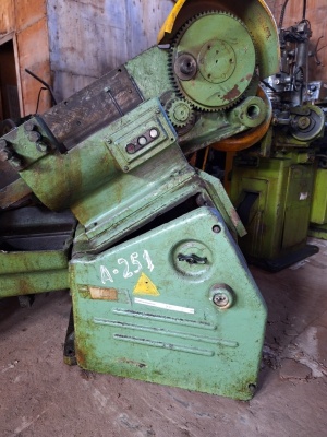 А251 резьбонакатной автомат