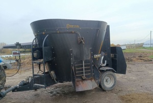 Кормомешалка с раздачей Celikel Charger mini 6