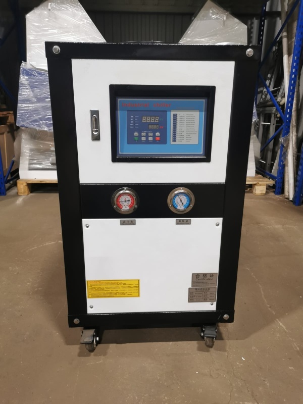 Чиллер с воздушным охлаждением FH-5HP