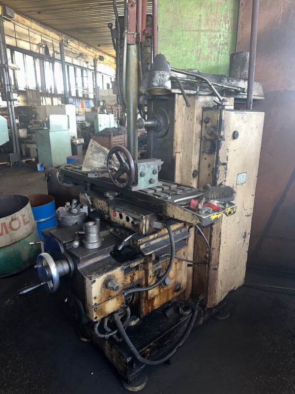 горизонтально-фрезерный станок 6Т80