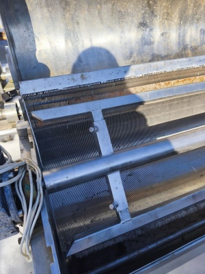 илиндрическое сито со скребками из нержавеющей стали