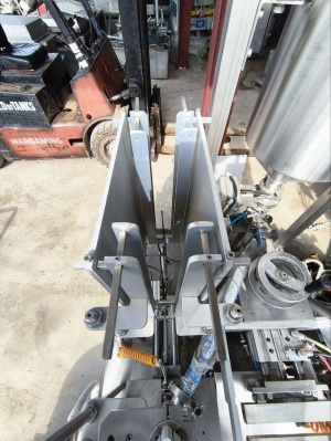 Фасовочный автомат ТФ 1-ПАСТПАК Р-09 (Дой-пак)