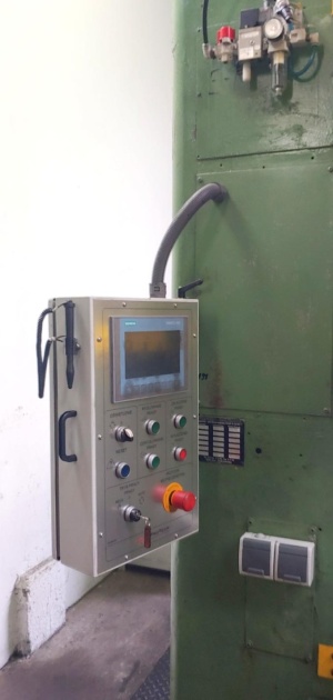 Пресс для глубокой вытяжки BECKER & VAN HÜLLEN