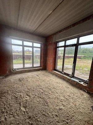 кирпичный дом 253 м² на участке 20 соток с газом и коммуникациями