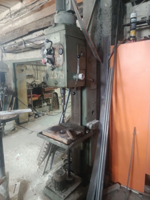 Вертикально сверлильный 2н118