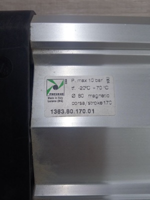 Пневмоцилиндр Pneumax.125.500.01