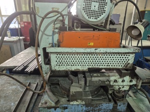 Отрезной полуавтомат по распиловке трубы Soco Machinery HVS-375AC