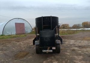 Кормомешалка с раздачей Celikel Charger mini 6