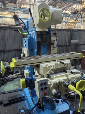 6К81Ш станок универсально-фрезерный станок