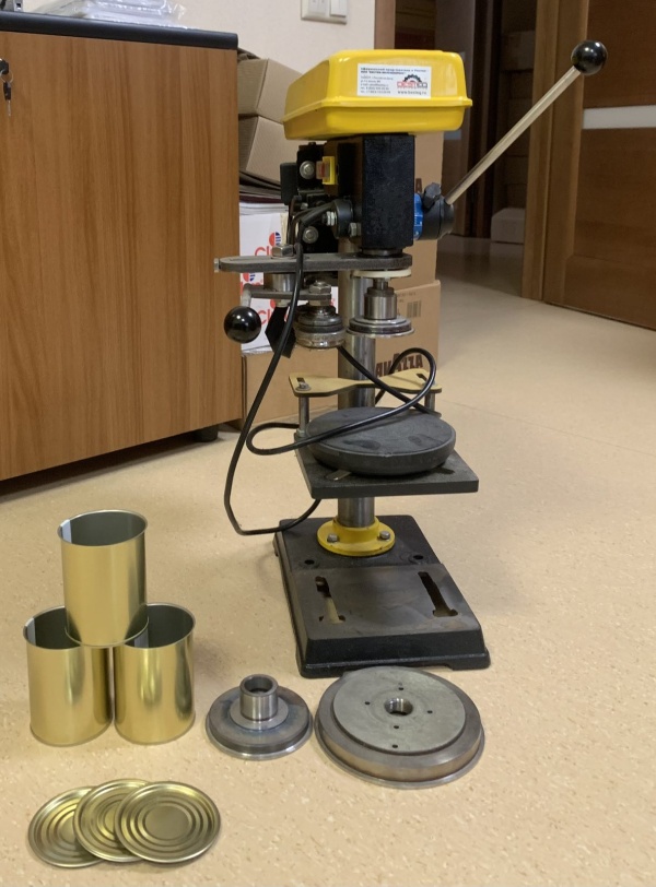 Полуавтоматическая закаточная машина BESTEQ