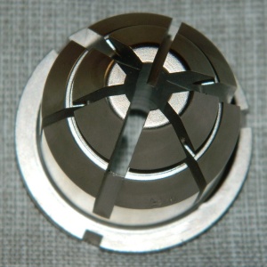 Цанговый патрон массивный 9/13 мм конус под СОЖ для фрезерного станка