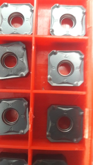 Пластины твердосплавная фрезерная Sandvik 345R-1305M-PM серий 1010 и 1130