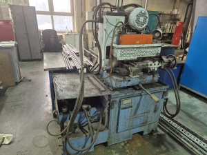 Отрезной полуавтомат по распиловке трубы Soco Machinery HVS-375AC