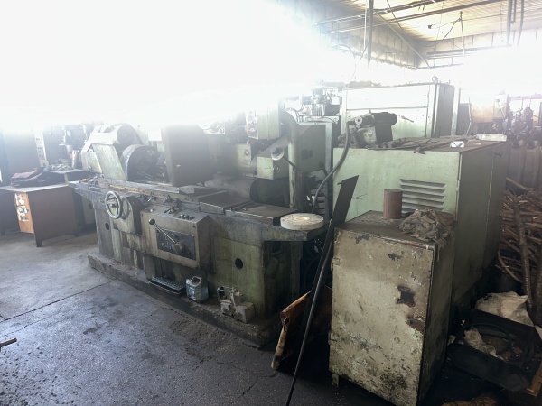 круглошлифовальный станок 3У131В